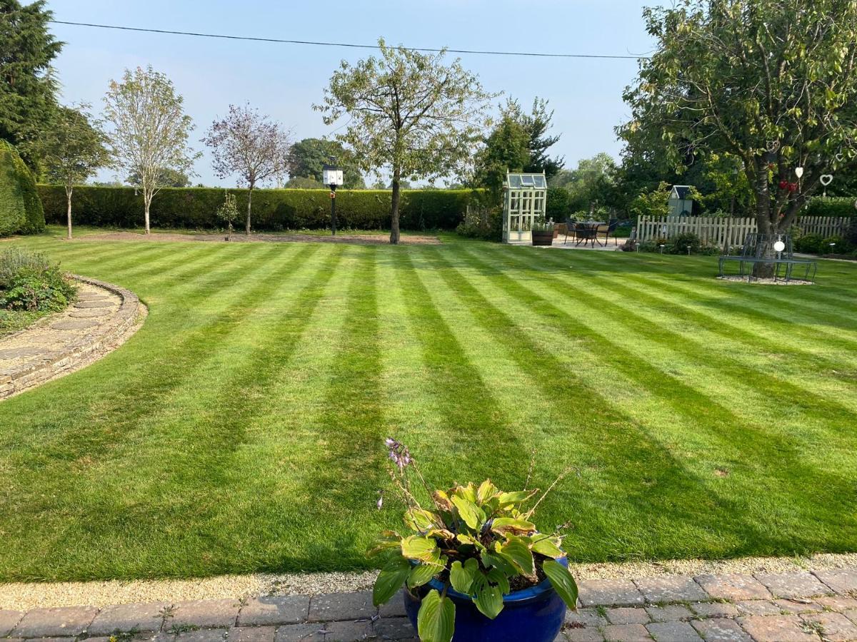 Orchard Side Bed And Breakfast Hanley Swan Экстерьер фото